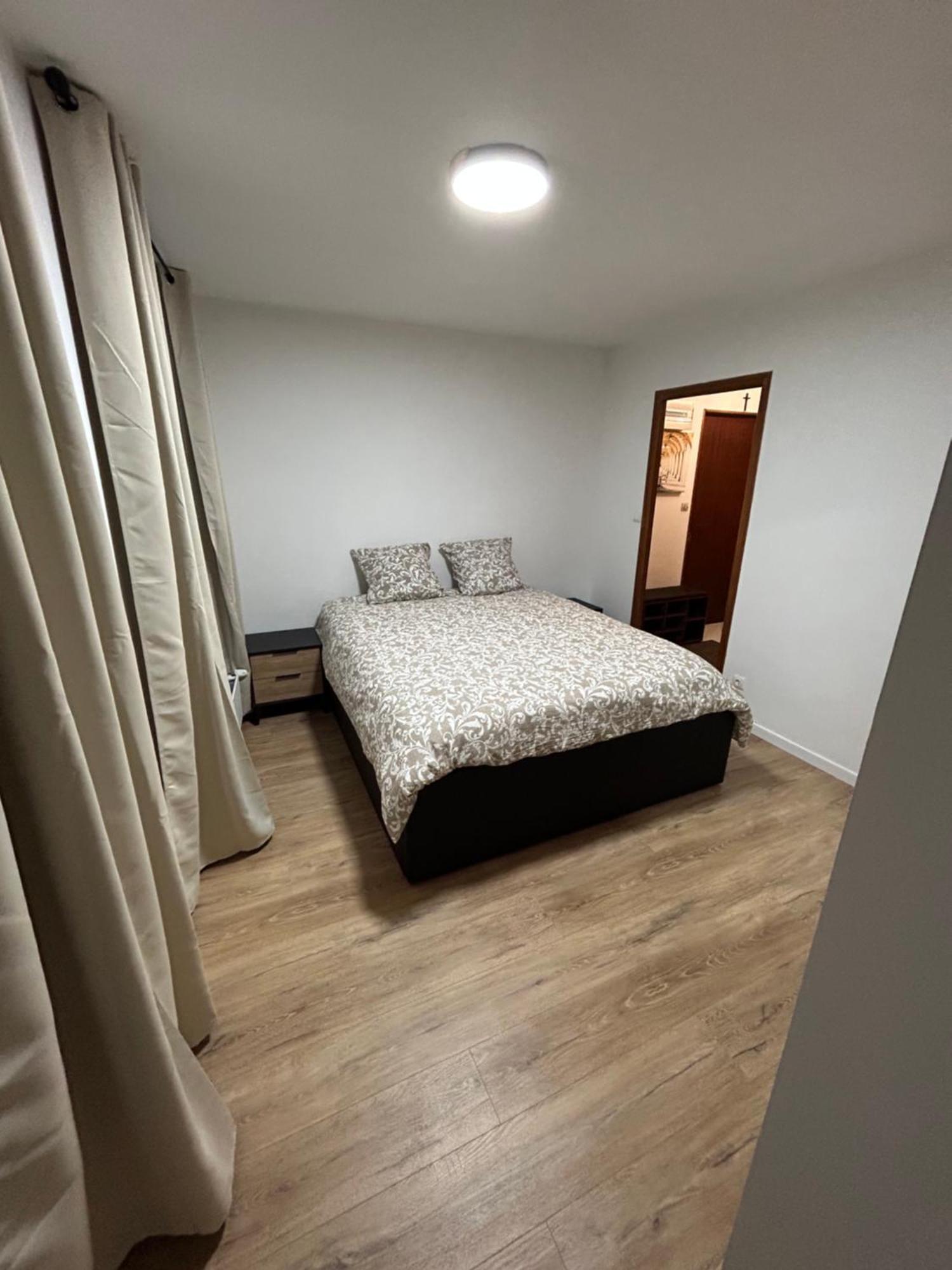 Appartement Hyper Centre Diamerisma Charleville-Mezieres Exterior photo